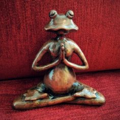 Meditating frog 3D Print Model