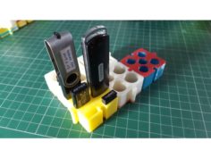 USB holder with latch 3D Print Model