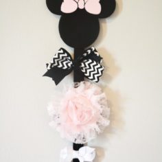 Minnie Mouse Bow Holder 3D Print Model