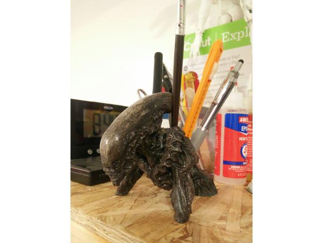 ALIEN pen holder  3D Print Model