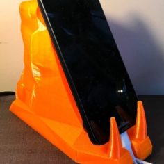 Lo-Fi Fiona Phone Charging Stand 3D Print Model
