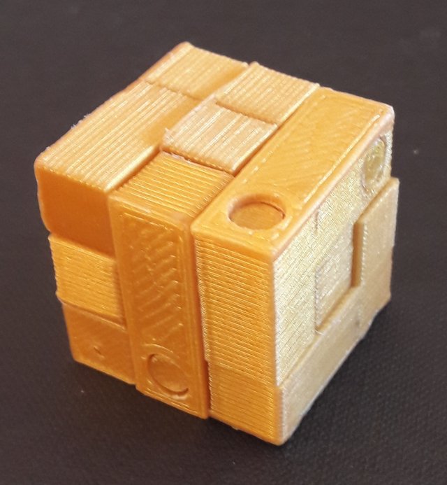 Casse tte cube 3 par 3 avec perage de montage V2 3D Model
